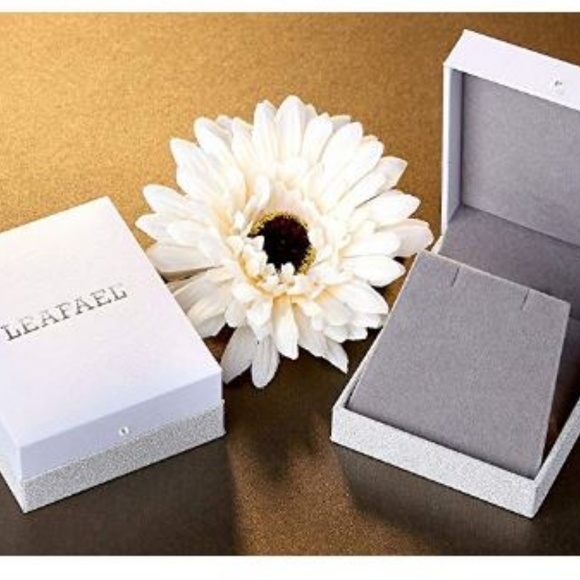 Leafael Wish Stone Made with Swarovski Crystals - Picture 3 of 3